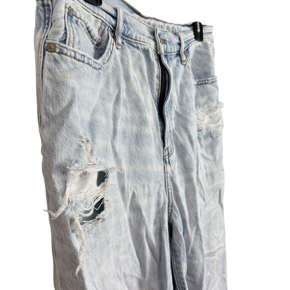 American Eagle Highest Rise 90s Boyfriend Lightwash Raw Hem Baggy Jeans sz 12 - Picture 4 of 15